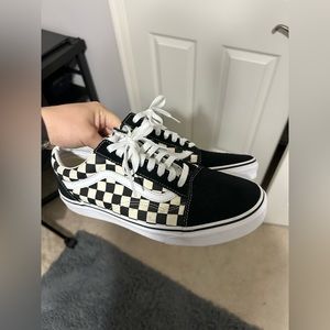 Men’s Vans (9M)